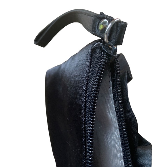 🖤Steve Madden Black silk evening pouch with zip & loop EXCELLENT CONDITION🖤 - Picture 6 of 8